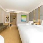 Ji Hotel Shanghai Daning Lingshi Park